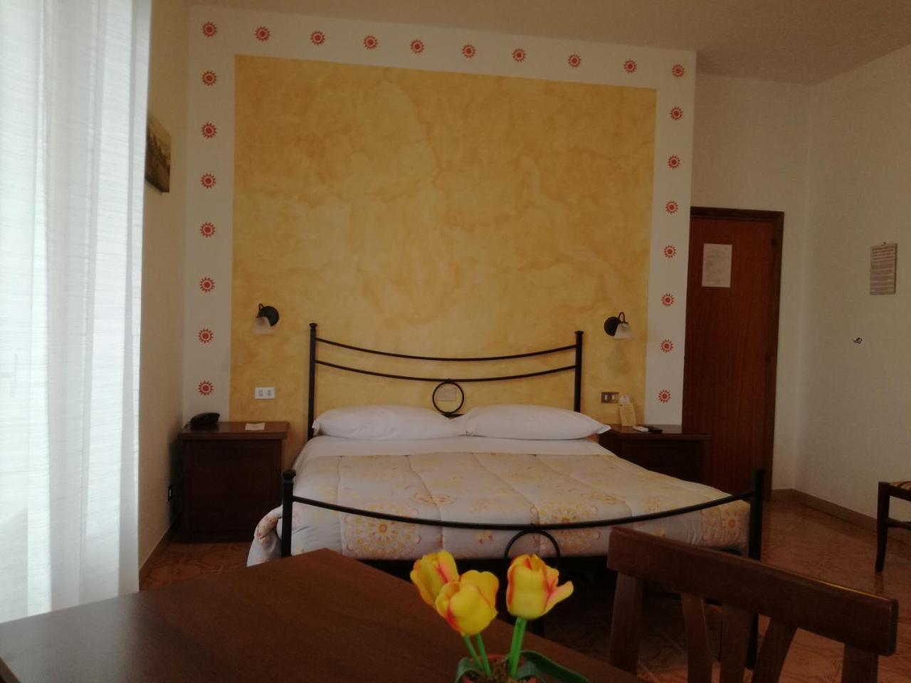 Hotel Sangallo B&B Montepulciano Stazione Kültér fotó